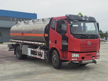 解放单桥铝合金运油车